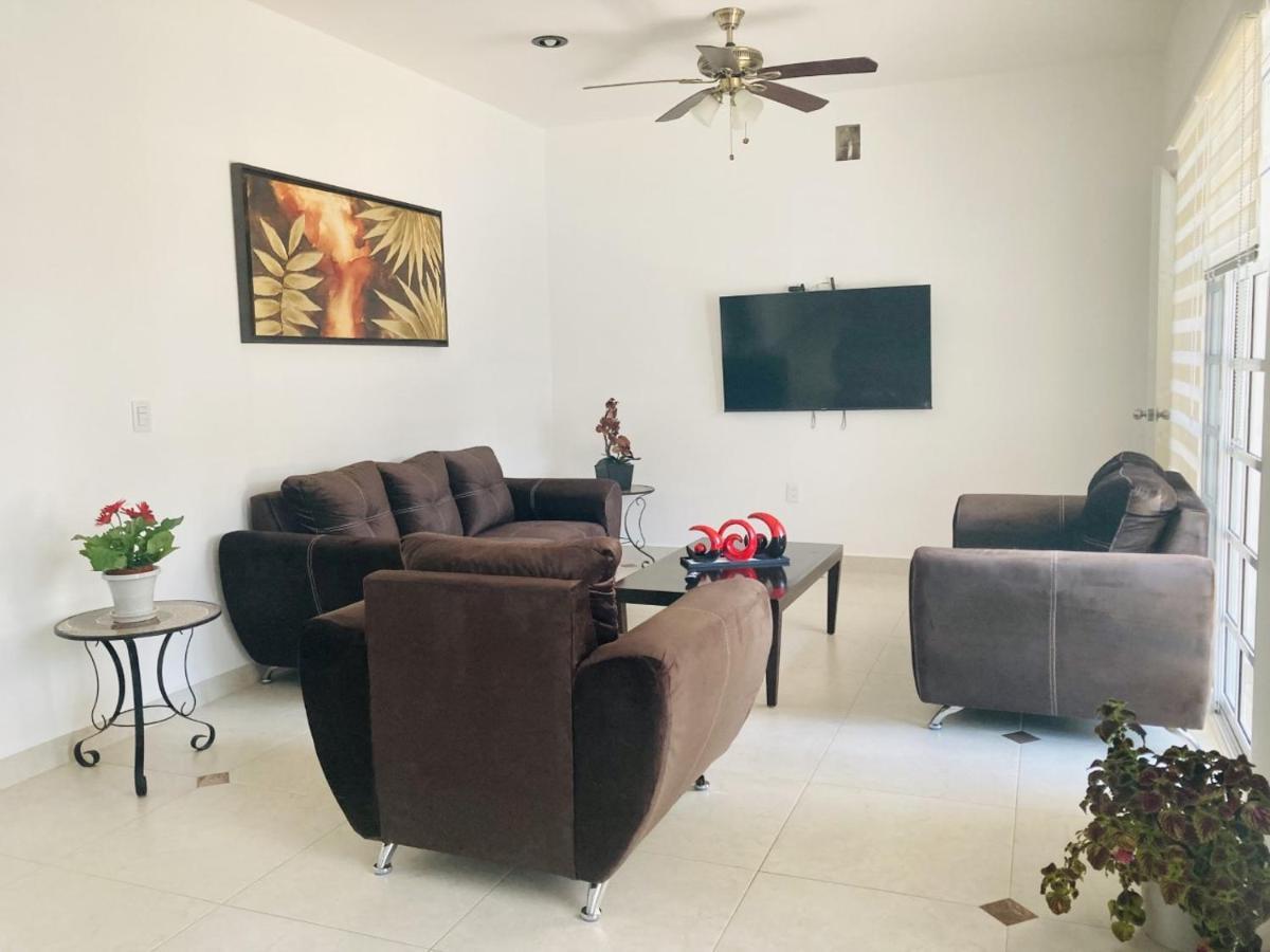 Homecancun2 외부 사진