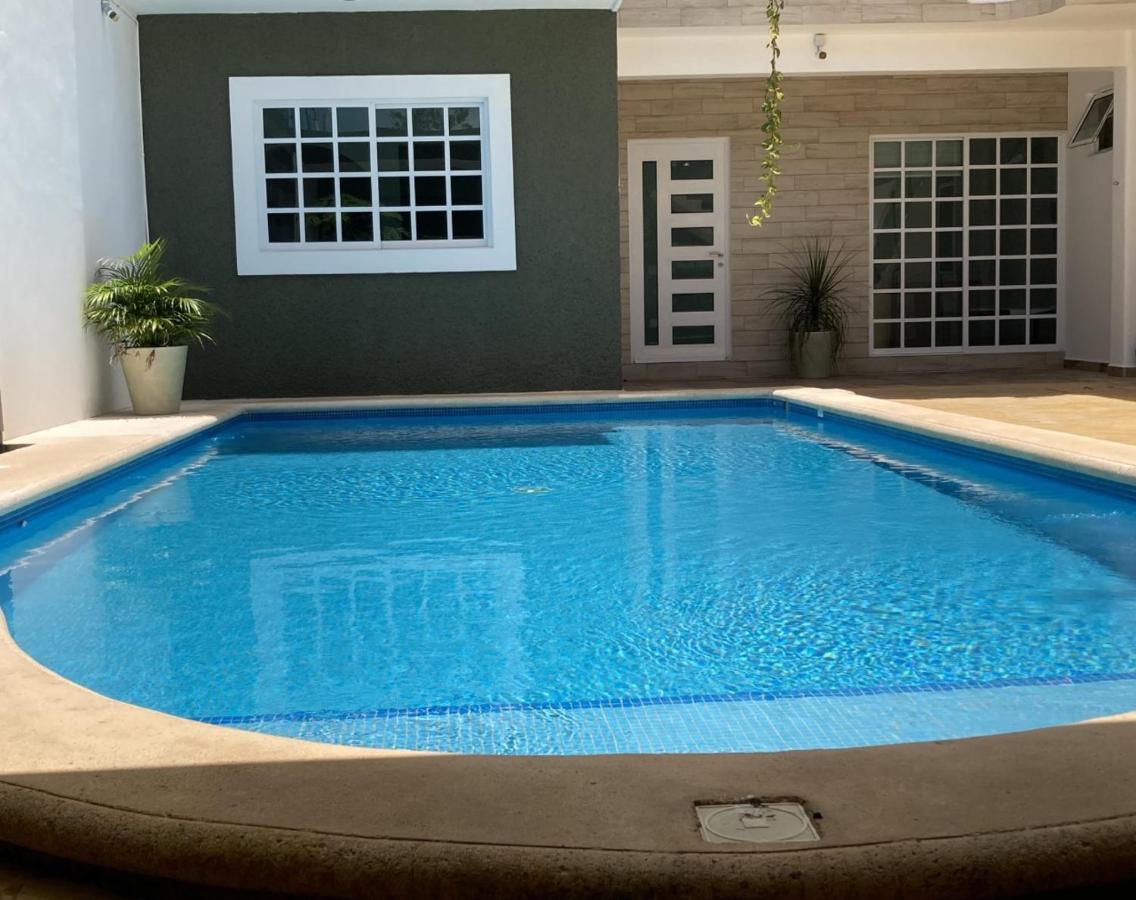 Homecancun2 외부 사진